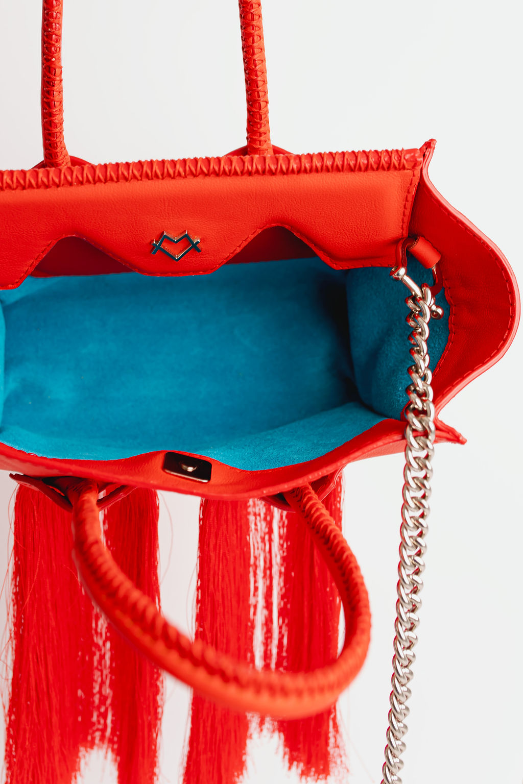 Valentina en rouge