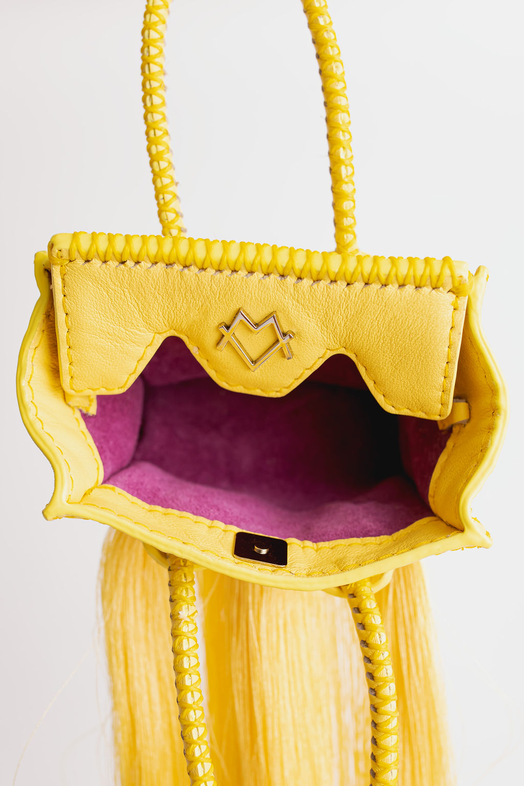 La Bebe en amarillo bebé