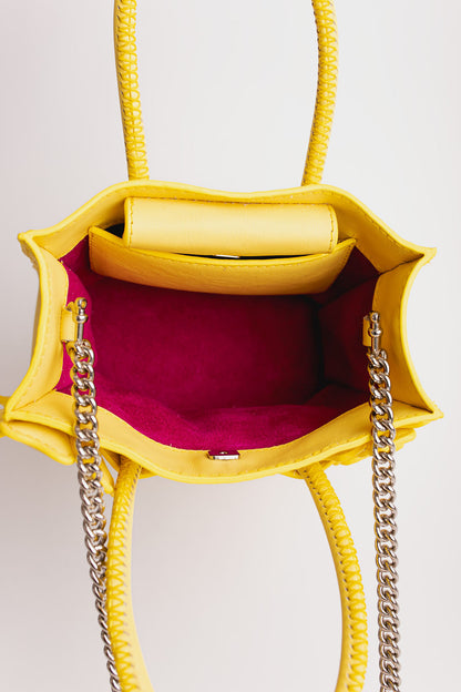 Lupita de Amarillo