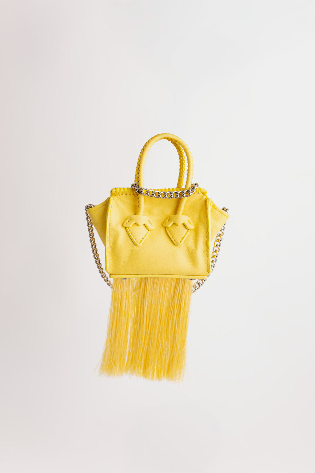 La Bebe en jaune bébé