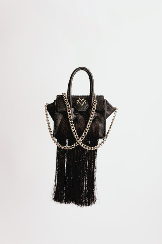 La Bebe de Negro