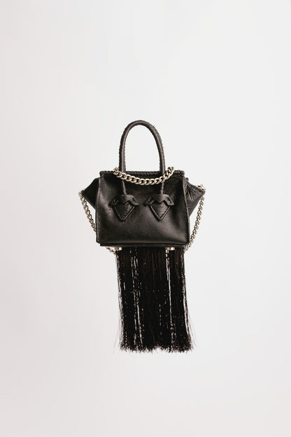 La Bebe de Negro
