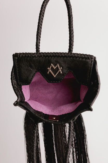 La Bebe de Negro
